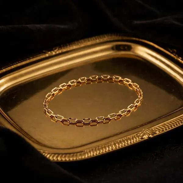 Dainty Rolo chain bracelet in gold